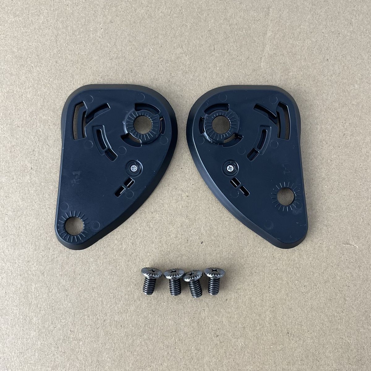 Helmet Visor Base Plate Pivot  - Motorcycle Gear Helmets recension och pris